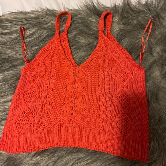 She + Sky Coral Knitted Top 🤍 - Picture 3 of 3